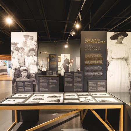 Vues de l'exposition Visages et paysages